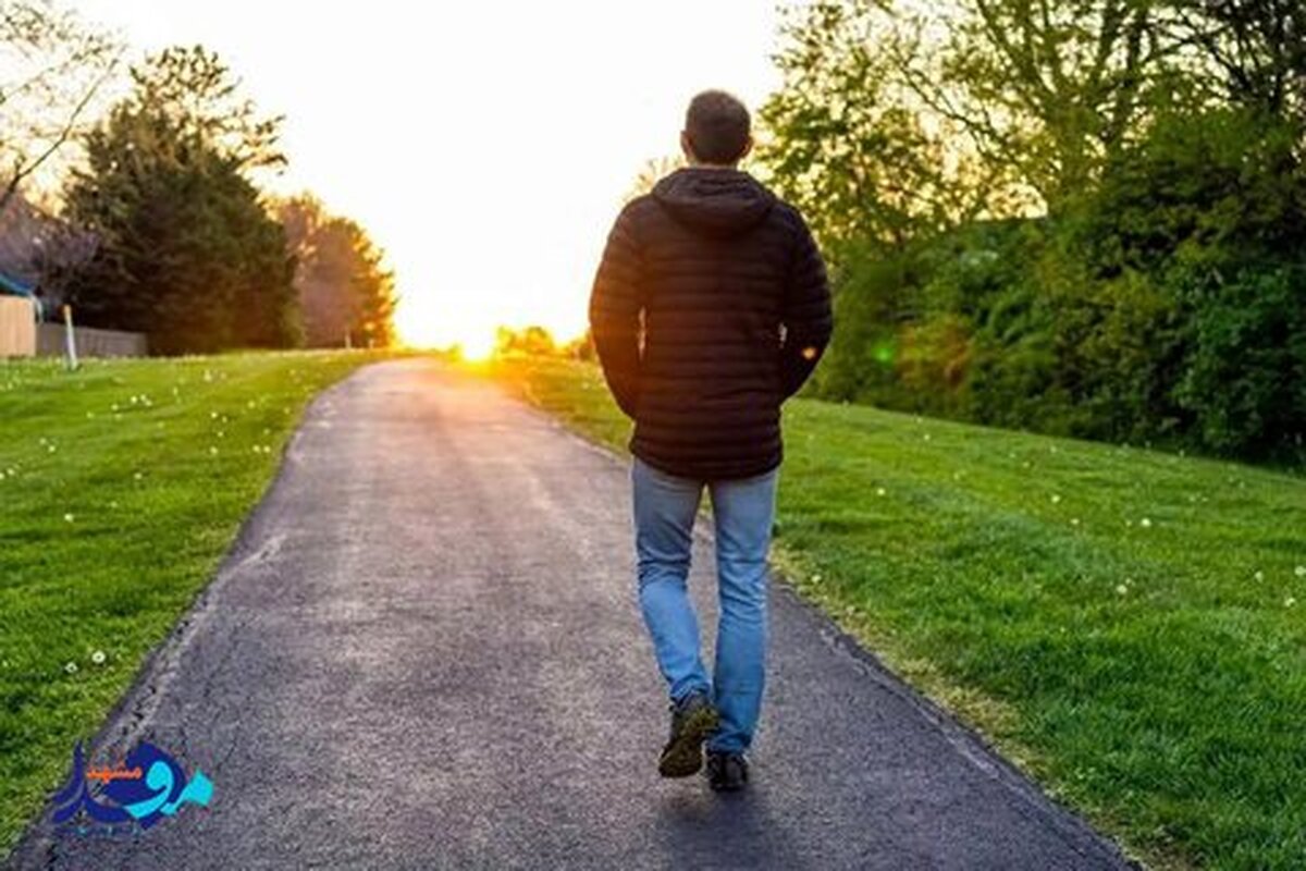 قدم‌هایی برای آرامش: چگونه راه رفتن مغز را بازتنظیم می‌کند؟