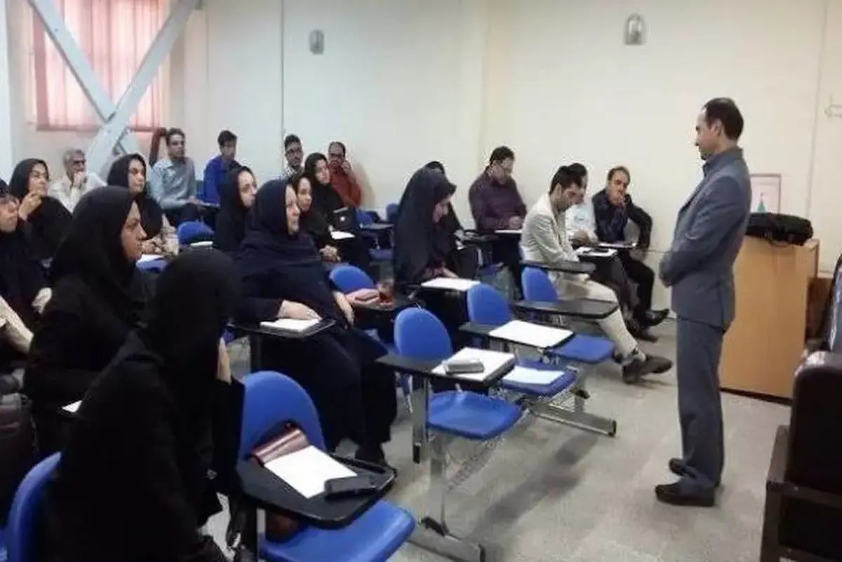 بررسی کاهش مدت دوره‌های ارشد و دکتری در وزارت علوم