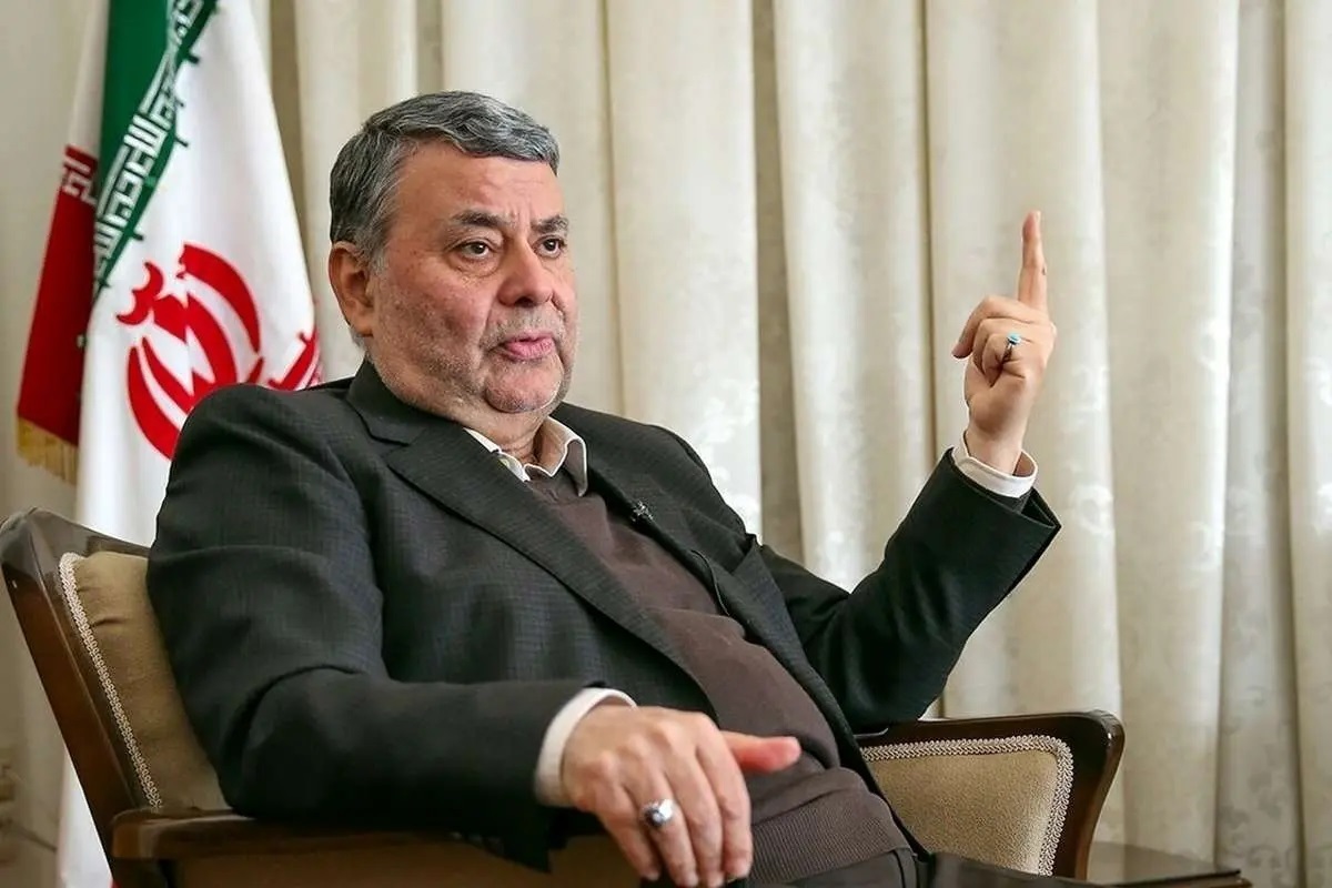 دفاع کیهان از روسیه