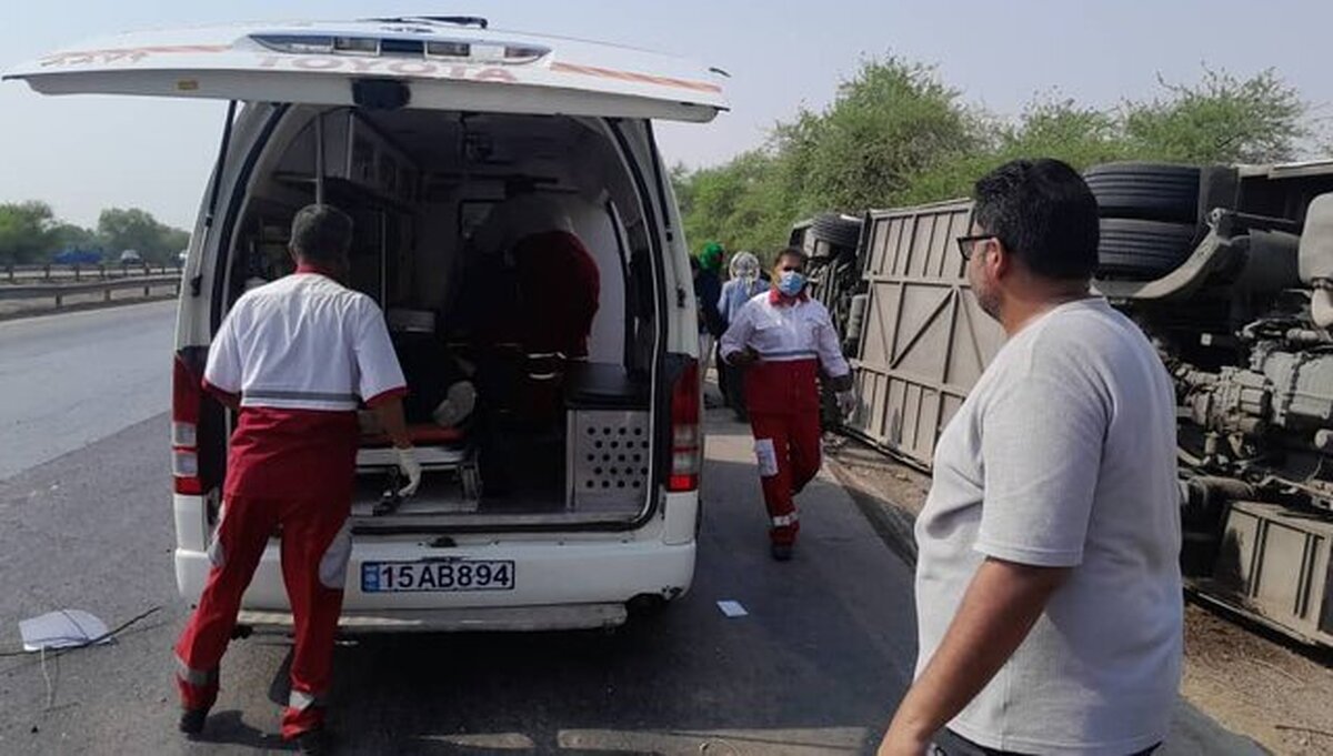 واژگونی اتوبوس در محور شوش ـ اهواز