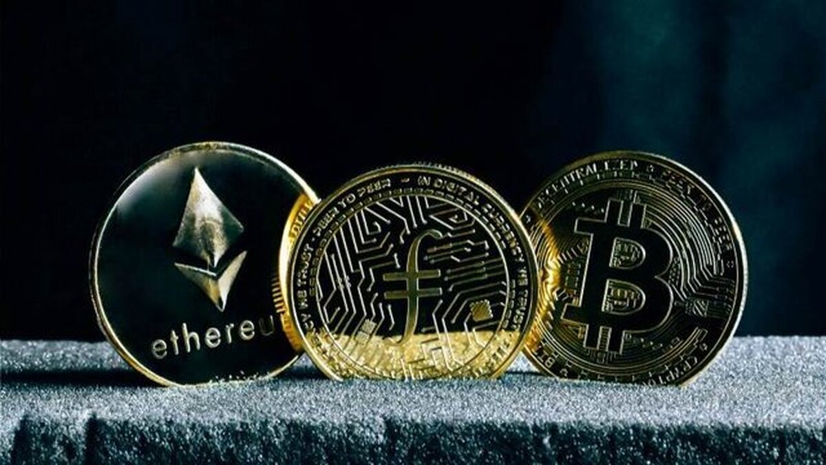 بازار رمزارزها در جهان/ بیت‌کوین قرمز ماند