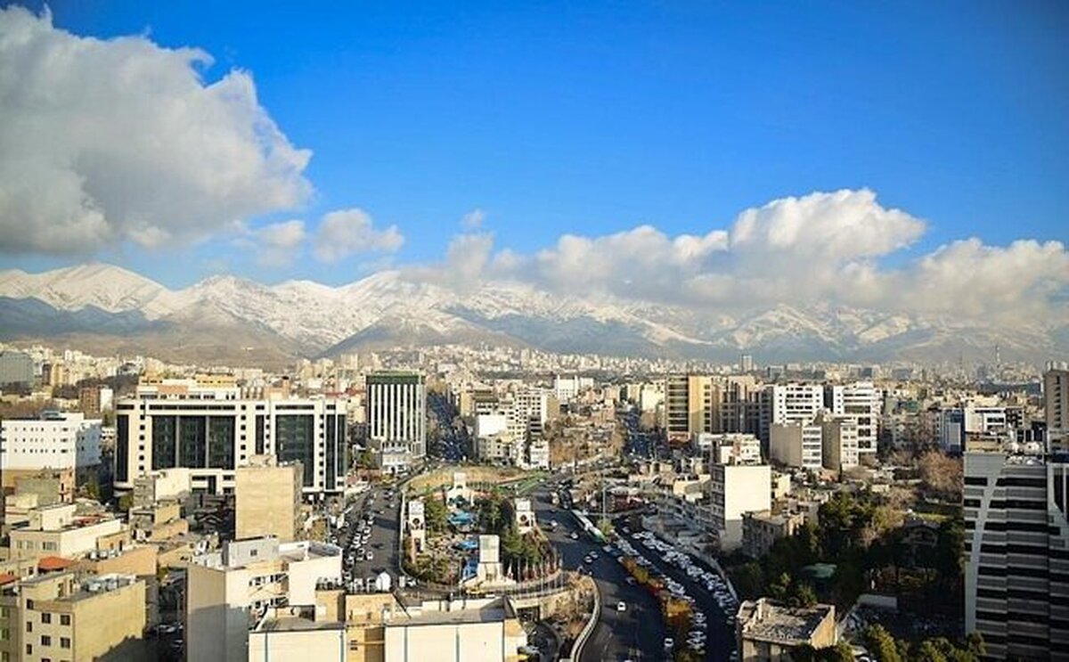 هواشناسی ۱۴۰۴/۰۷/۱۱/ باران پراکنده، افزایش دما و وزش باد