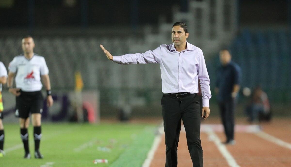 بی‌دلیل تیم هاشمیان را وارد بحران نکنید/ چرا توقع دارید همه به پرسپولیس ببازند!