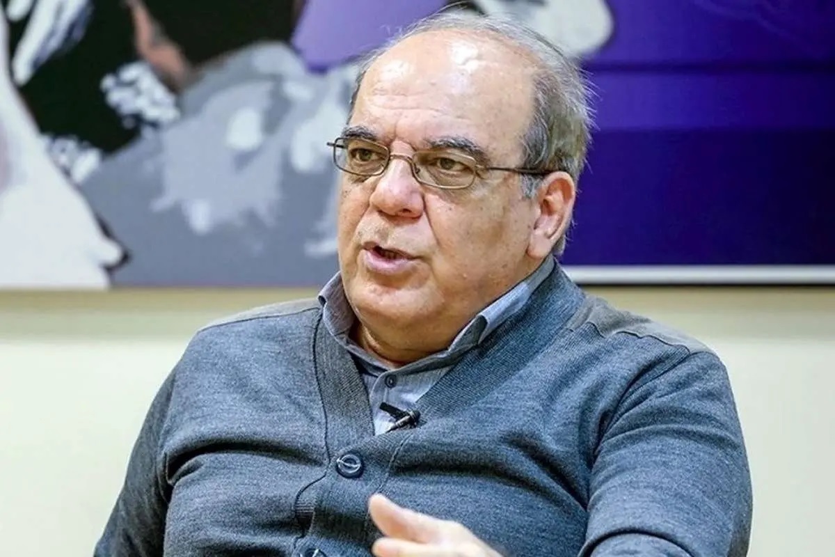 توصیه عبدی به دولت: بنزین، گازوییل و برق را آزاد کنید!