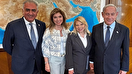 هواداران رضا پهلوی ربات از آب درآمدند!