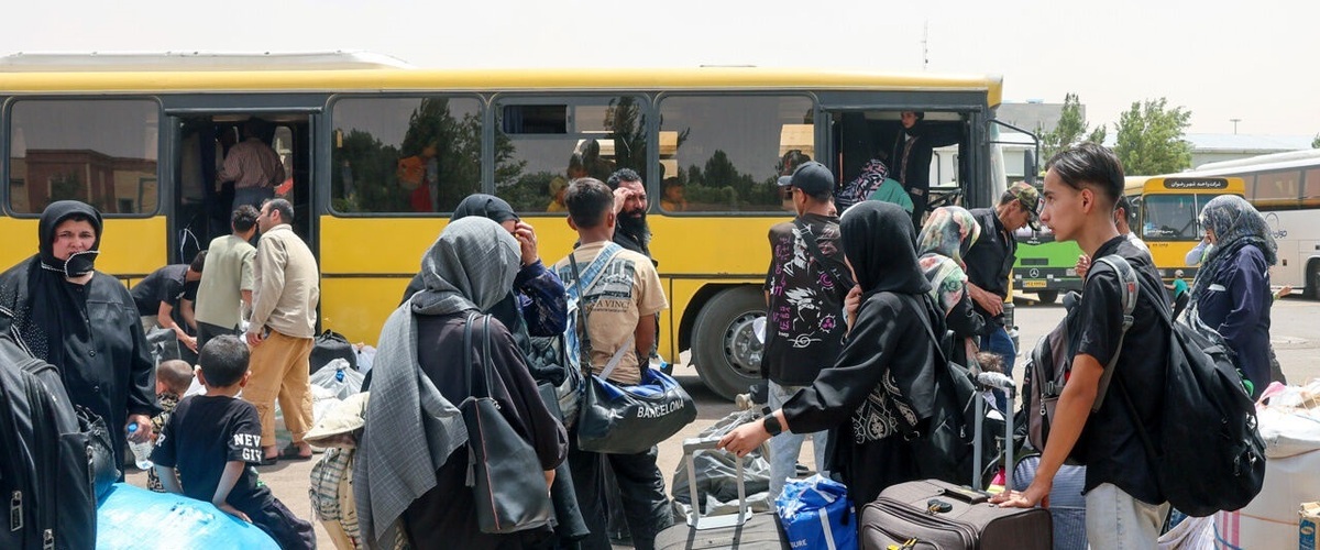 بازگشت یک میلیون مهاجر غیرمجاز افغانستانی از مرز دوغارون به کشورشان