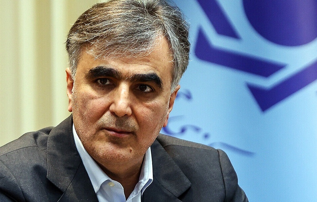 فرزین: عرضه ارز با نرخ توافقی افزایش می یابد