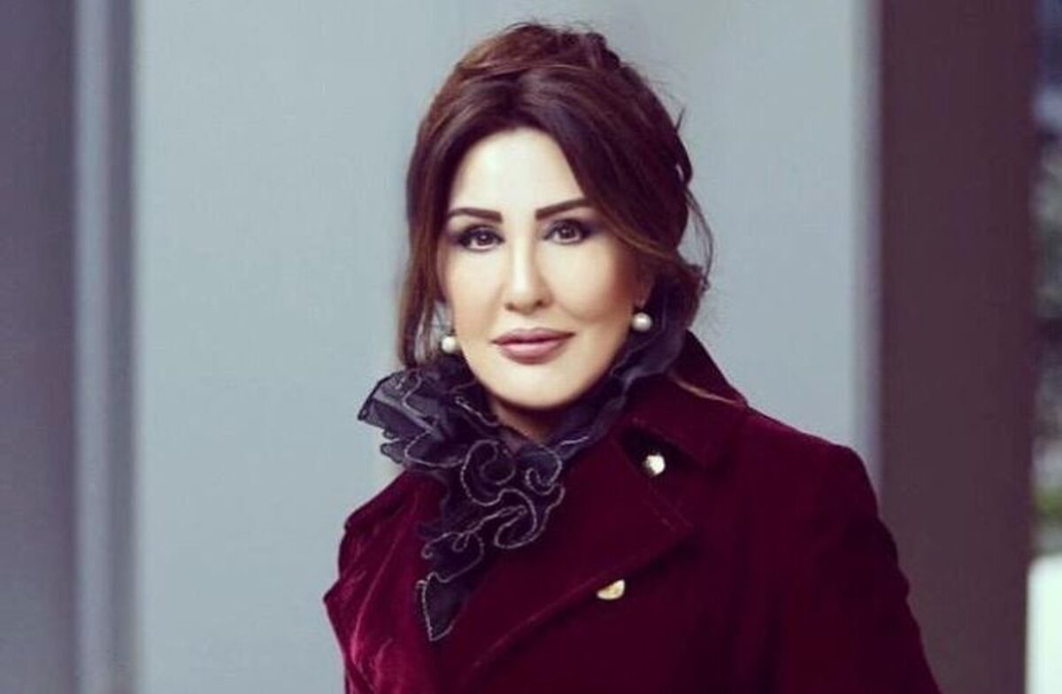 عقرب، خواننده مشهور را زد!