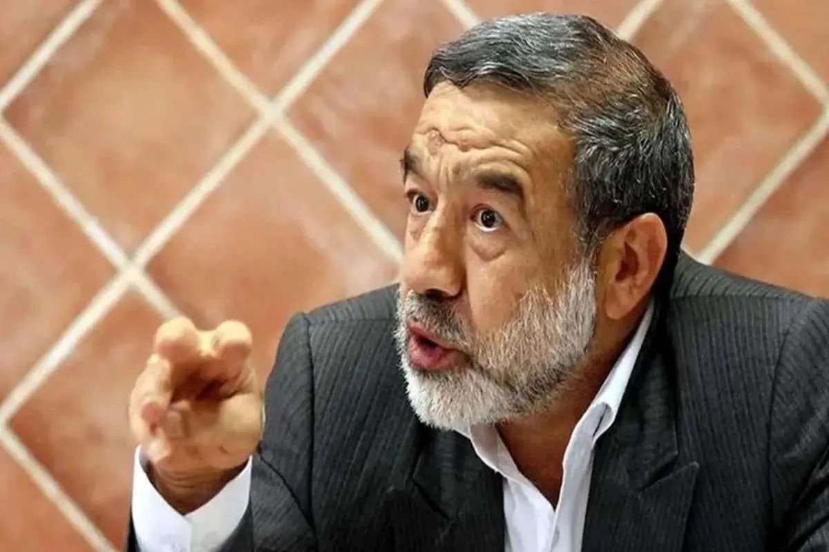 ادعای غضنفری: آمریکا هلی‌کوپتر شهید رئیسی را از کنترل ما خارج کرد و باعث برخورد آن به کوه شد