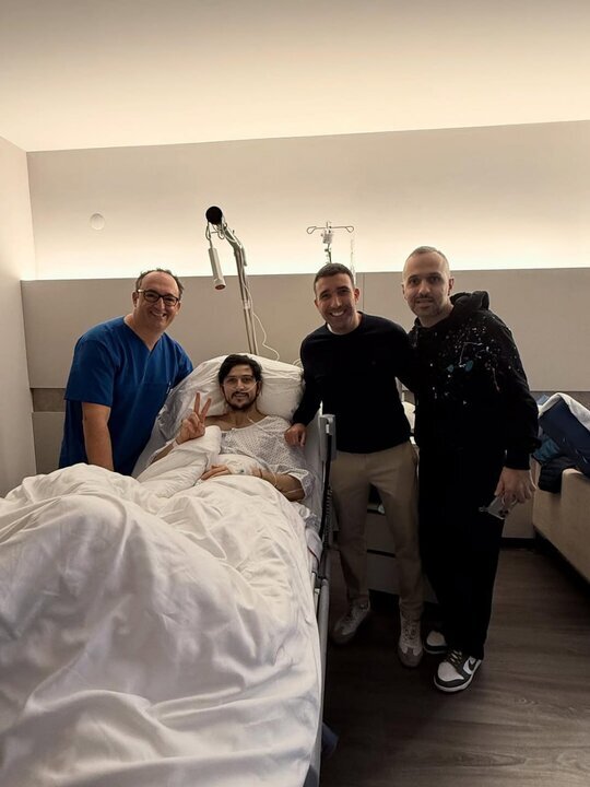 سردار آزمون پس از جراحی در سوئیس: با قدرت برمی‌گردم