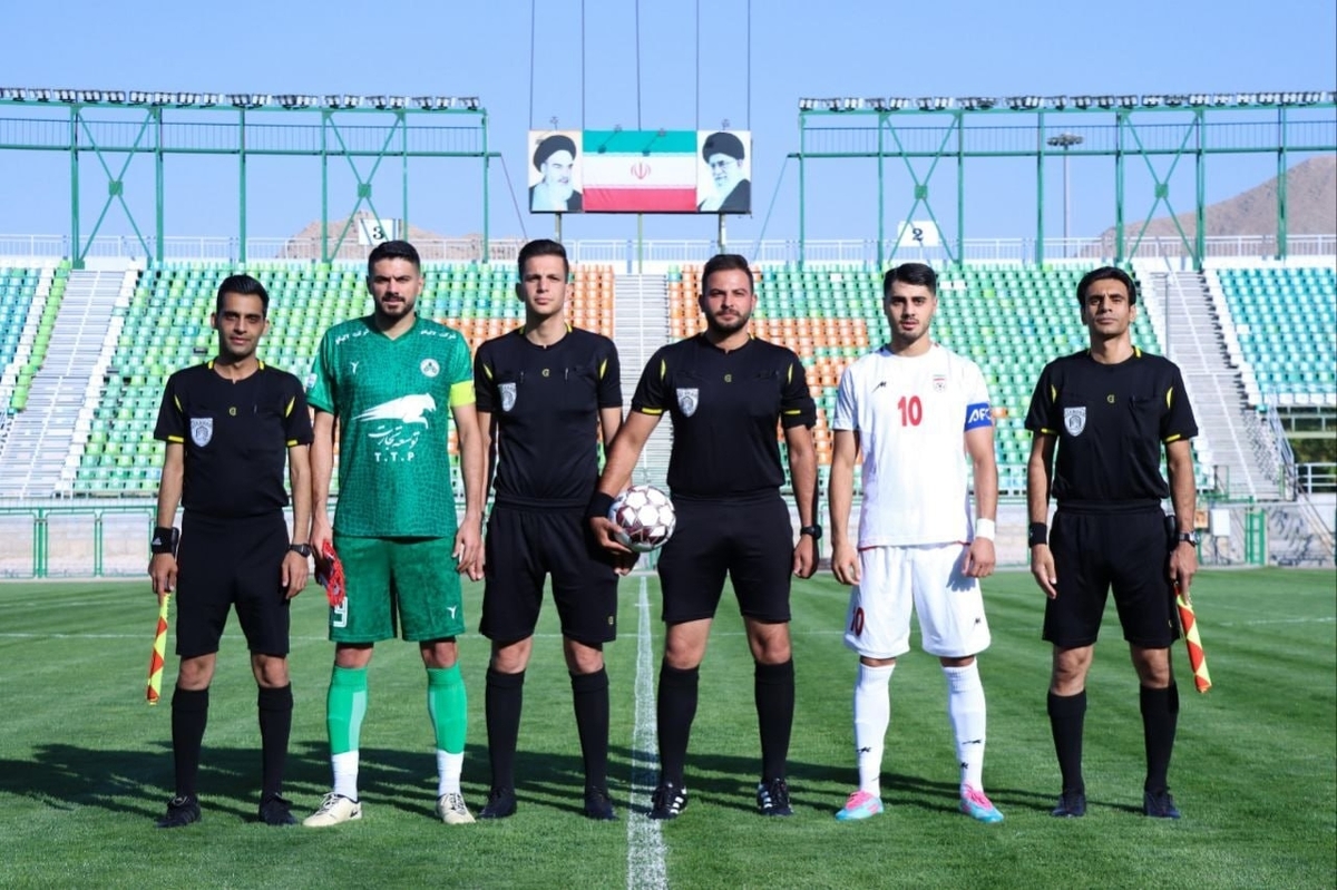 مهاجم استقلال دوباره کاپیتان شد