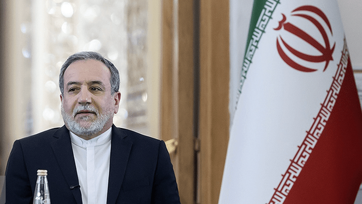 توضیحات عراقچی درباره عدم حضور ایران در نشست شرم‌الشیخ: نمی توانیم با آمریکا و اسرائیل تعامل کنیم