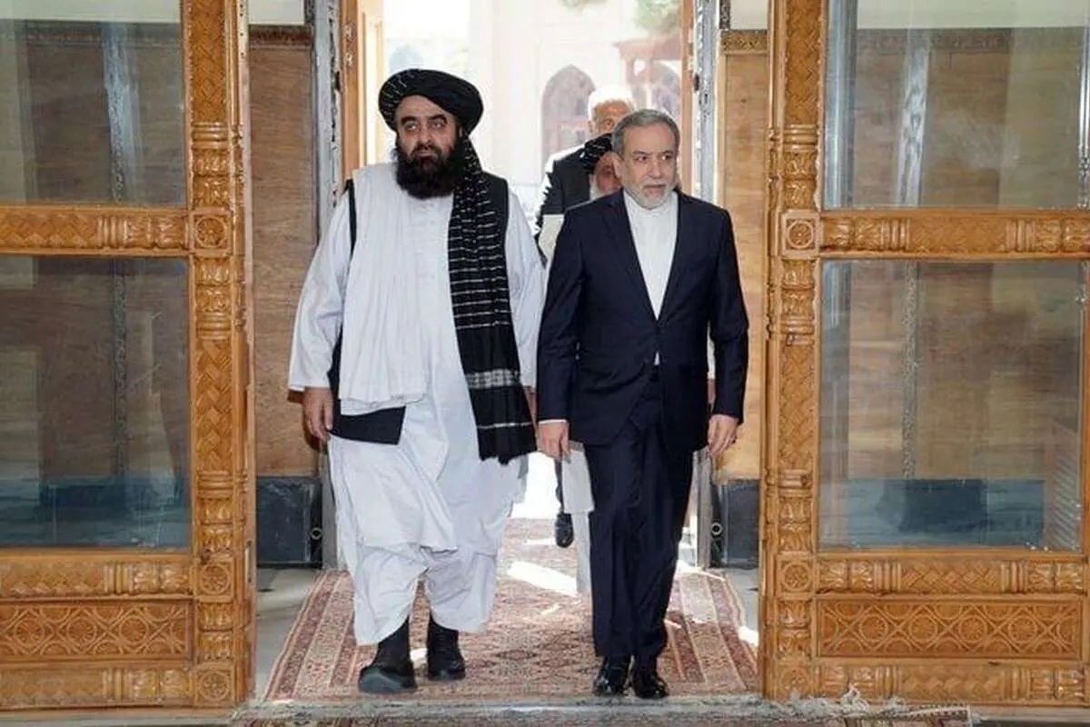 گفتگوی تلفنی وزرای خارجه ایران و طالبان