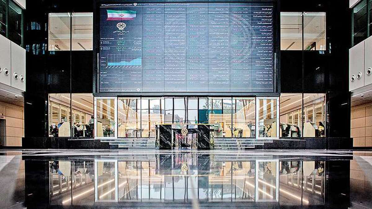 چطور می‌توانیم بدون دانش بورسی در بازار سرمایه سود کسب کنیم؟