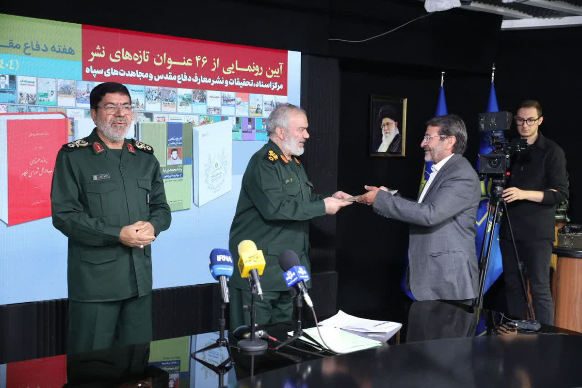 سردار فدوی: نباید بگذاریم دشمن دچار اشتباه محاسباتی شود
