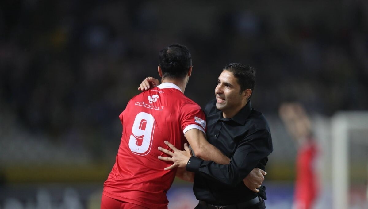 درخشان: پرسپولیس نه خوب بازی می‌کند و نه خوب نتیجه می‌گیرد
