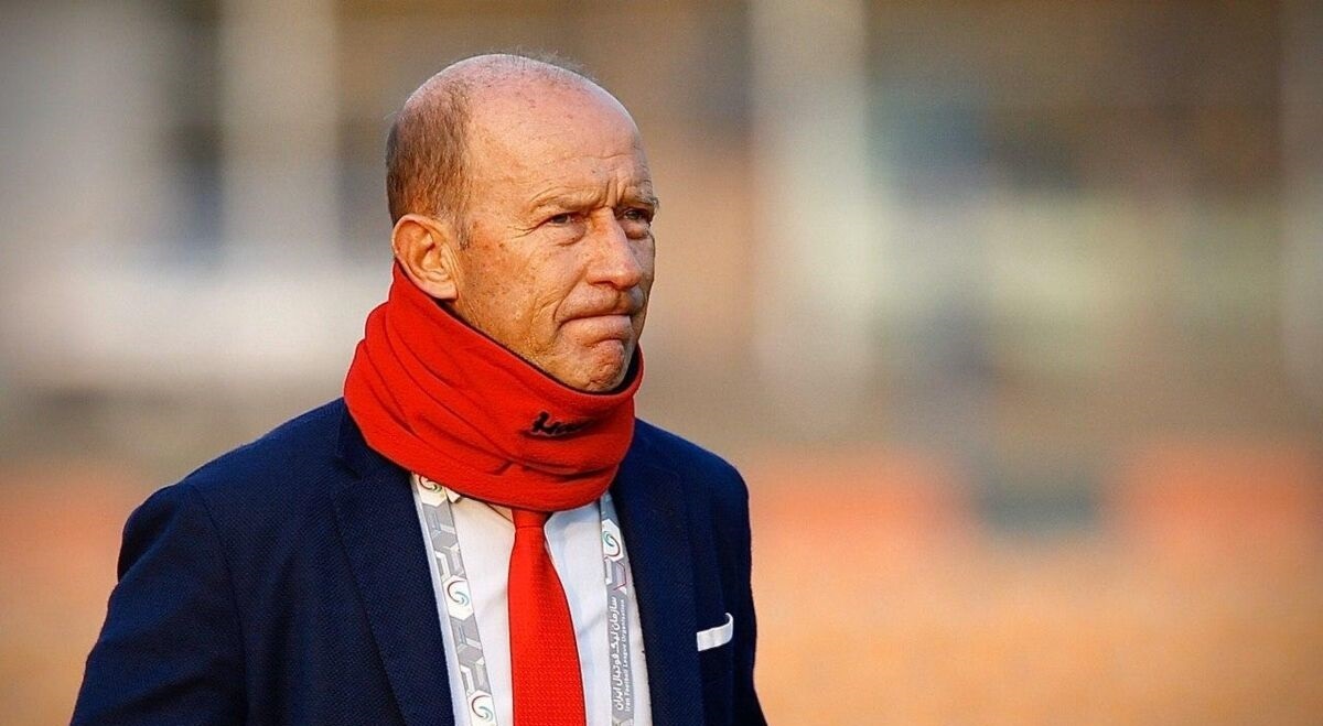 اوسمار فعلاً بلاتکلیف؛ پرسپولیس به سراغ یک مربی قدیمی دیگر رفت