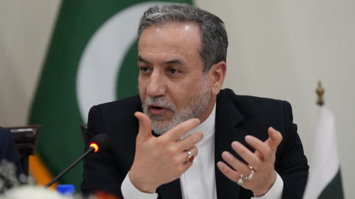 گفت‌وگوی تلفنی عراقچی با مهدیه اسفندیاری