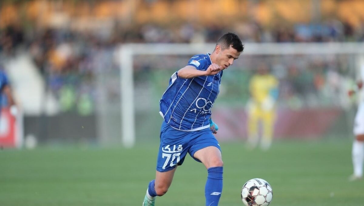 قطری‌ها ستاره استقلال را با پول وسوسه می‌کنند؟ / این بازیکن استقلال فروشی نیست