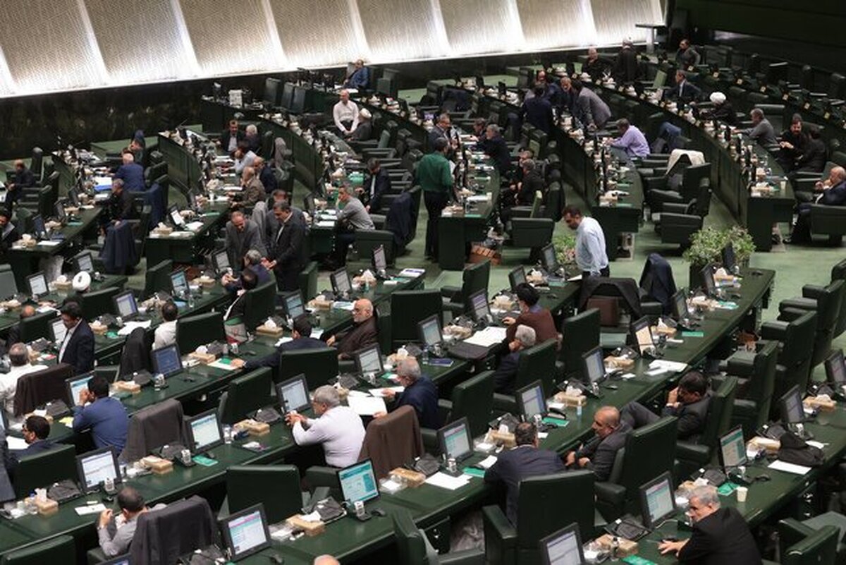 ۶۳ نماینده خواستار برنامه‌ریزی برای بستن تنگه هرمز شدند