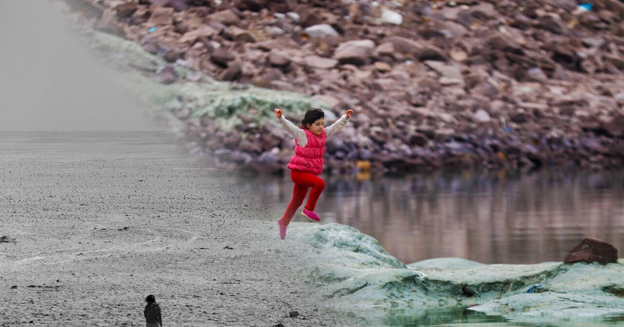 تصاویر/ نفس‌های به شماره افتاده دریاچه ارومیه