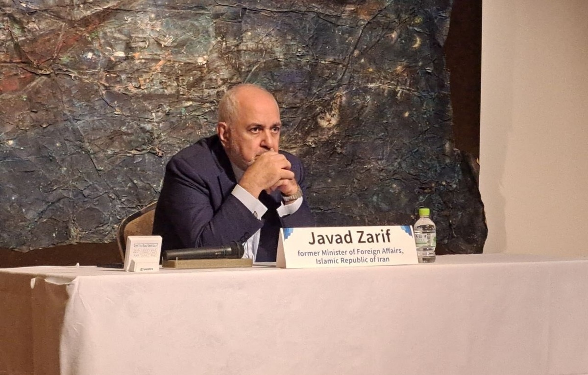 ظریف: آمریکا خیال تسلیم بی‌قیدوشرط ایران را رها کند