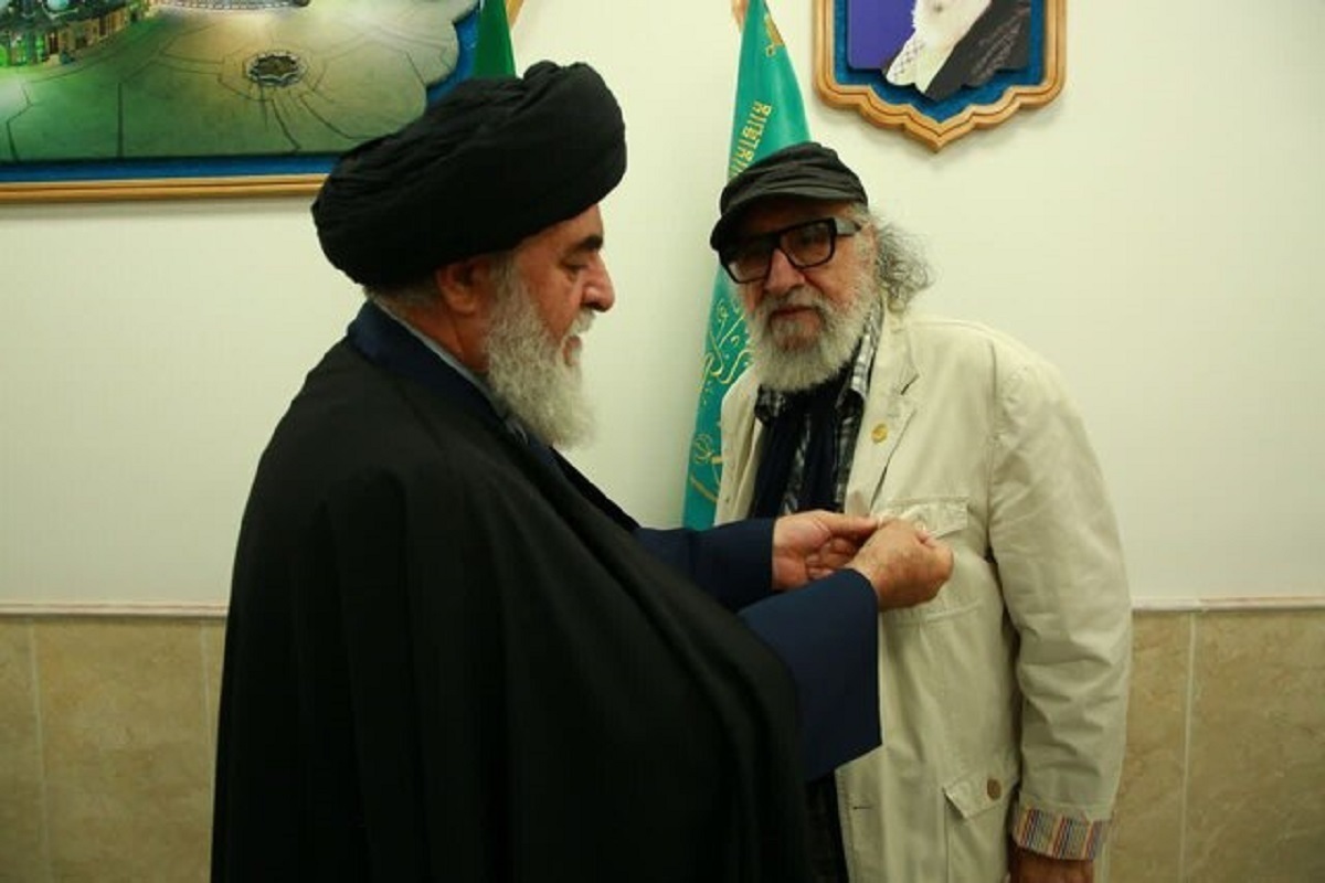 داریوش ارجمند خادم افتخاری جمکران شد