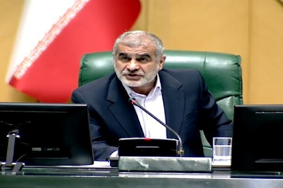 نیکزاد: امضاهای طلایی همچنان وجود دارد