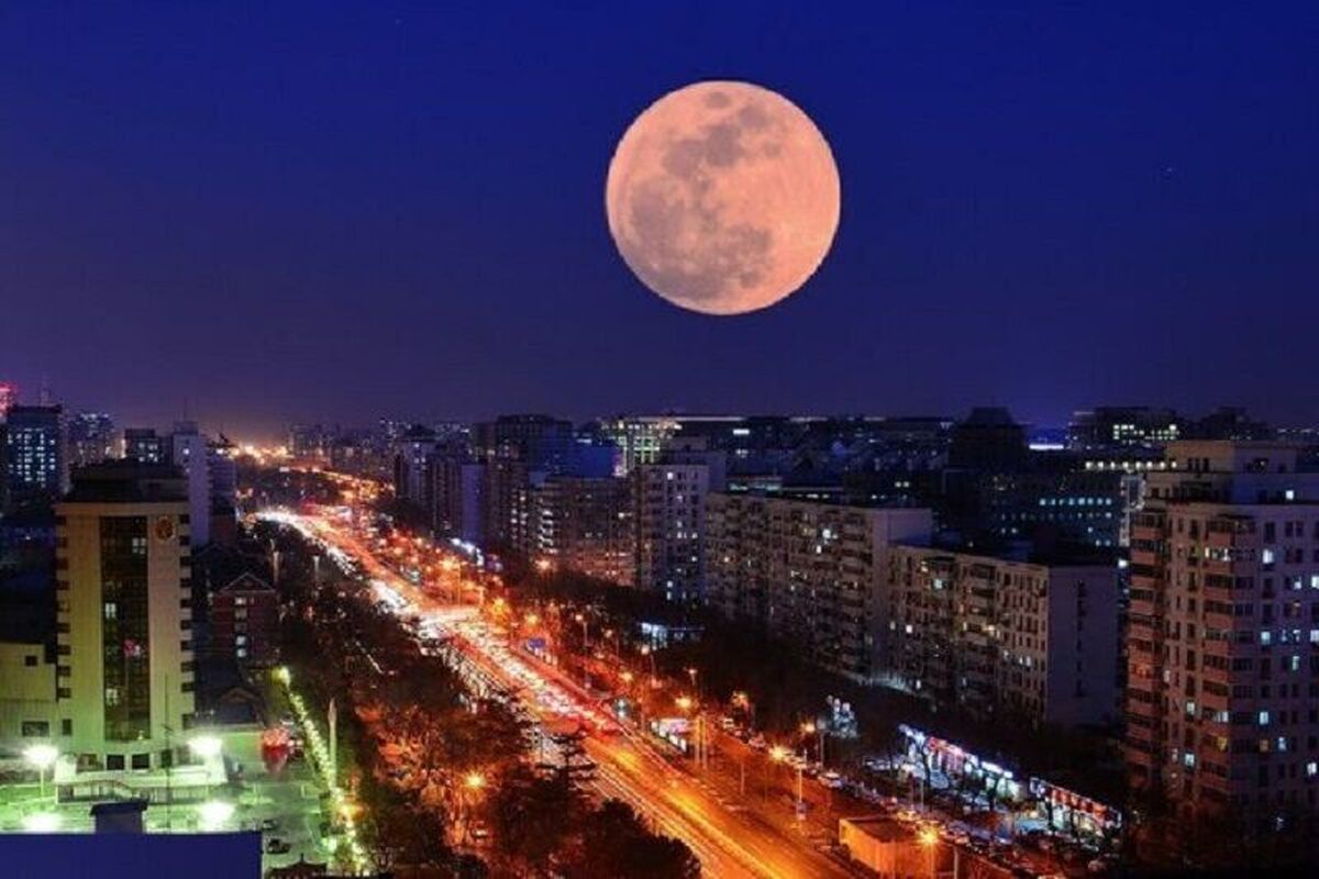 زیر «نورِ اَبَرماه»، آسمان شب را متفاوت ببینید