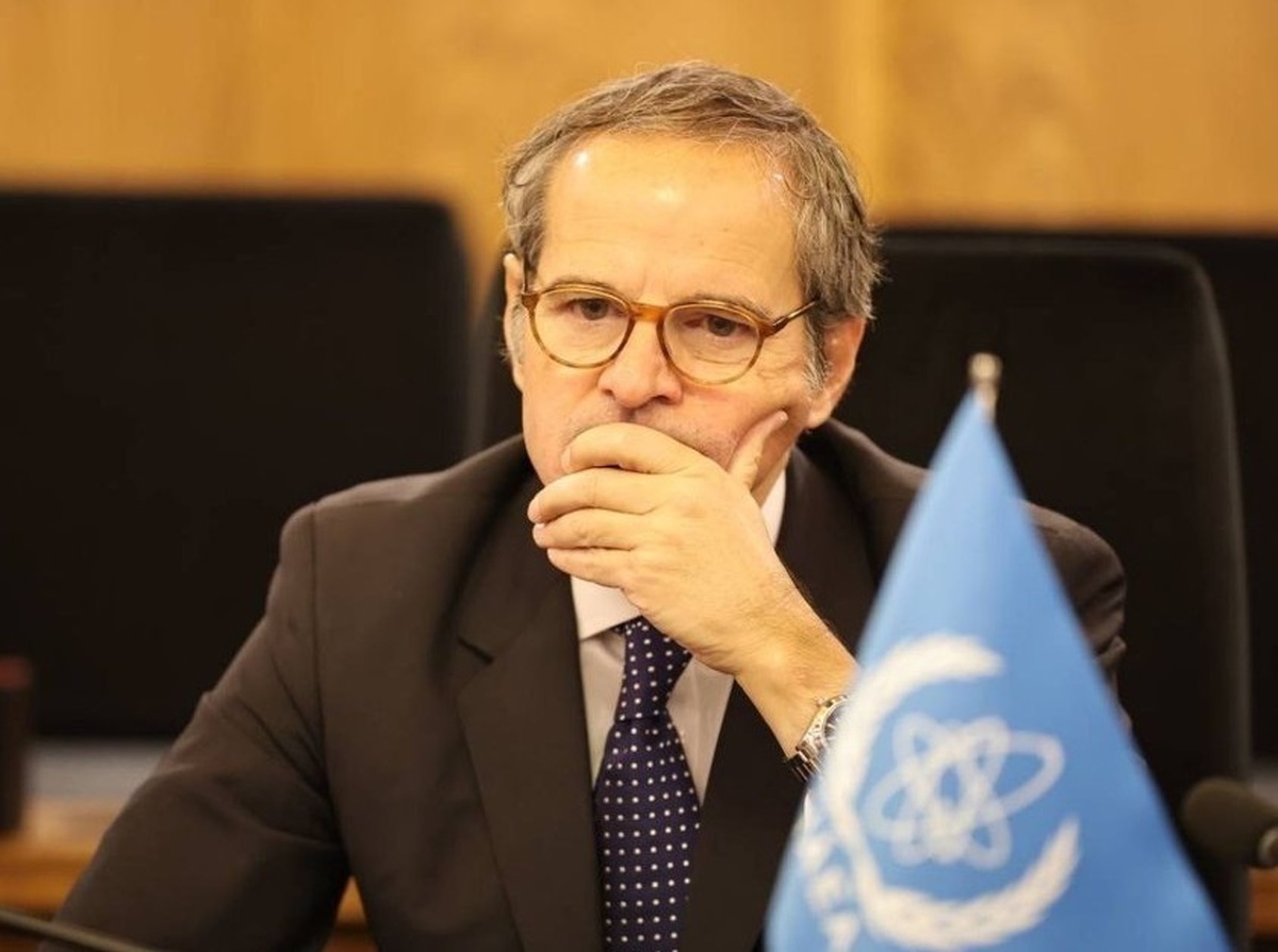 گروسی: آژانس از طریق تصاویر ماهواره‌ای، تأسیسات هسته‌ای بمباران شده ایران را تحت نظر دارد