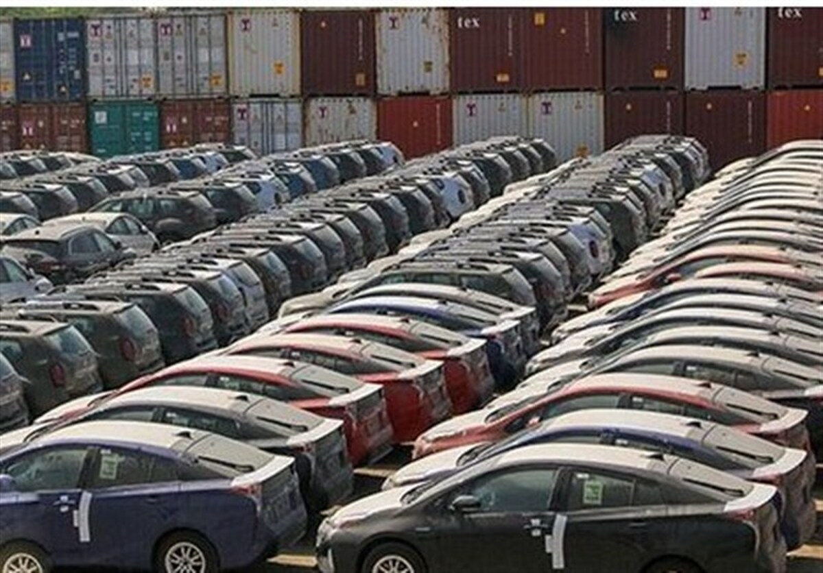 ۸ هزار خودرو در گمرکات خاک می‌خورد