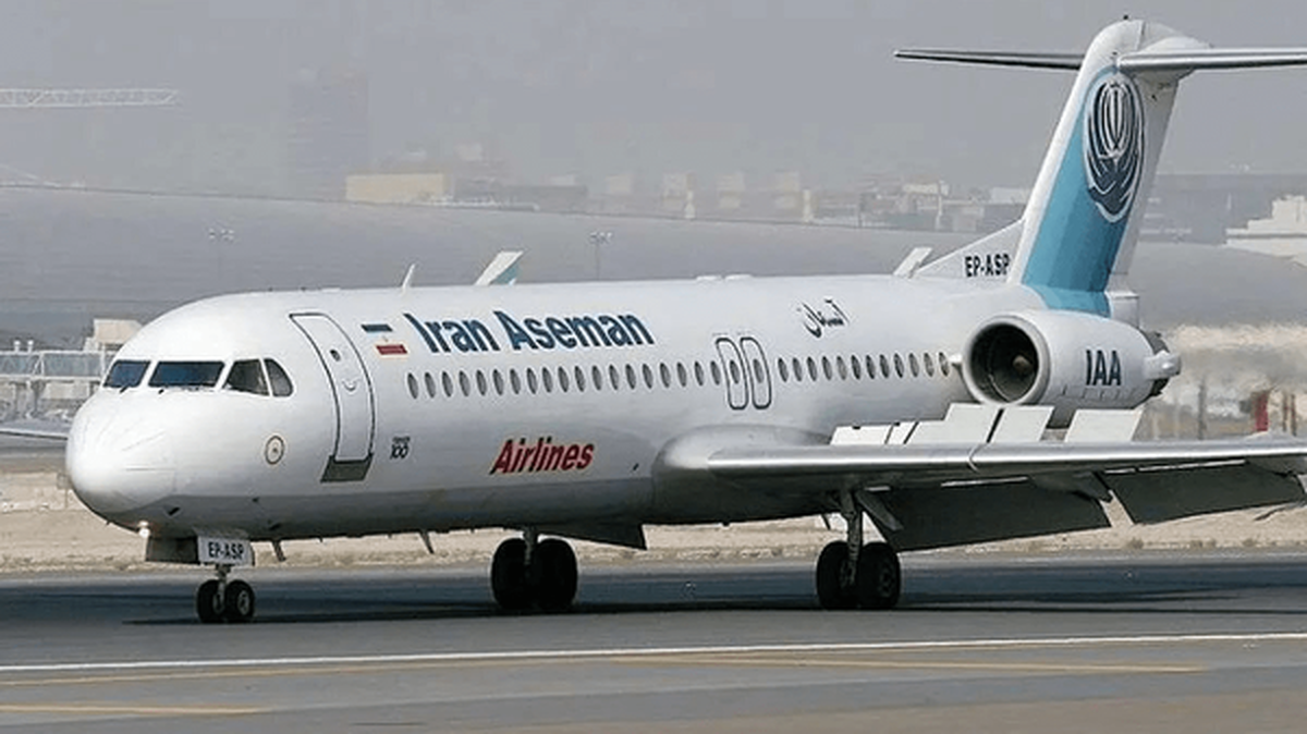 ترکیدگی لاستیک هواپیمای فوکر ۱۰۰ هنگام فرود در مشهد