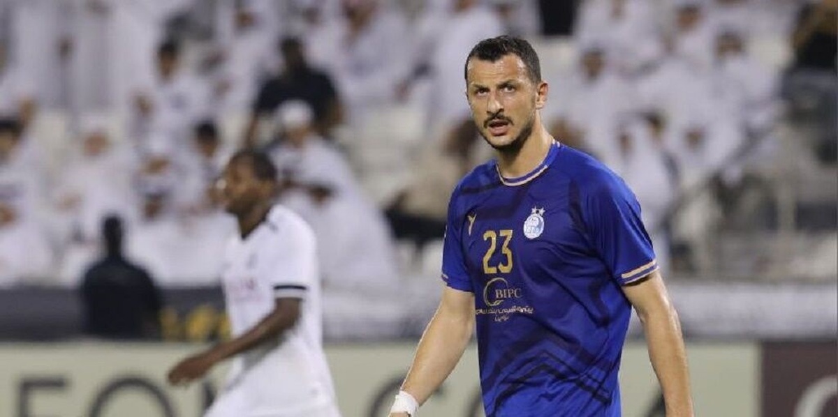 بازیکن پیشین استقلال کوتاه نیامد؛ ذوب آهن جریمه شد