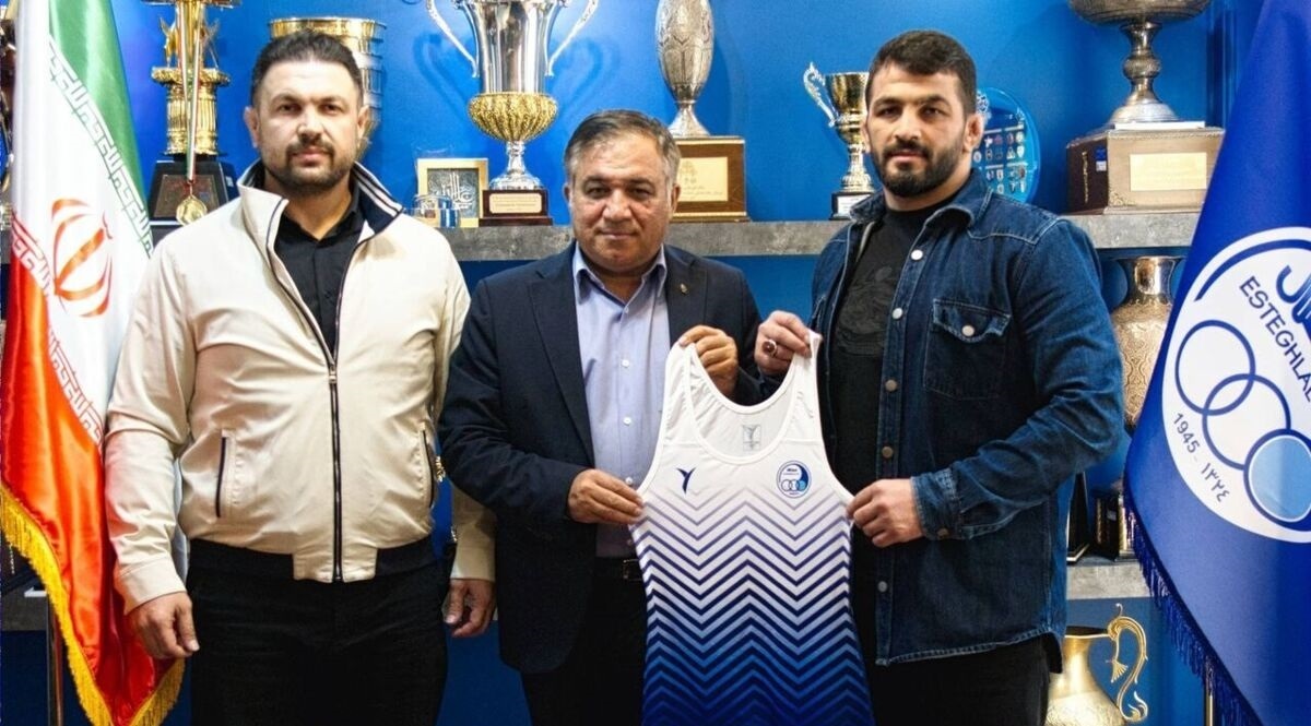 واکنش علیرضا دبیر به قرارداد حسن یزدانی با استقلال