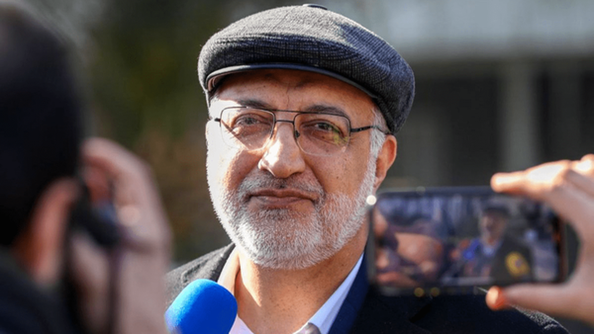 چمران: زاکانی در شهرداری می‌ماند