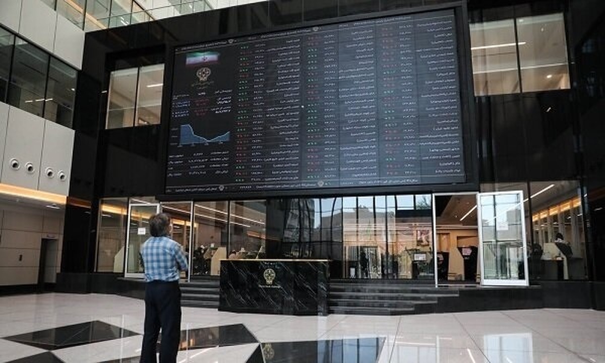 شاخص کل بورس ۸ هزار واحد ریخت