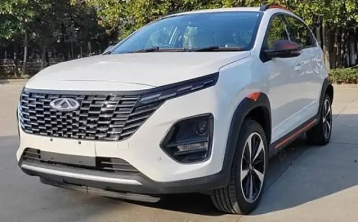 مقایسه کامل و بی‌طرفانه دو خودرو جیلی و ام وی ام