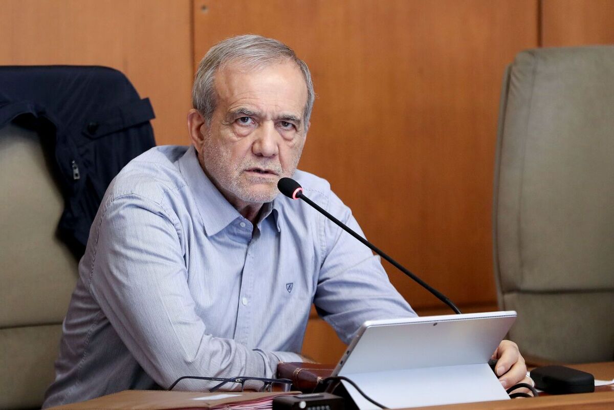 هشدار پزشکیان به خودروسازان: اگر مصرف تولیدات داخلی بهینه نشود، اجازه تولید خودرو نخواهید داشت