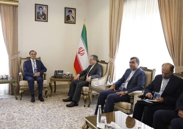 در دیدرا عراقچی و ۲ مقام لبنانی چه گذشت؟