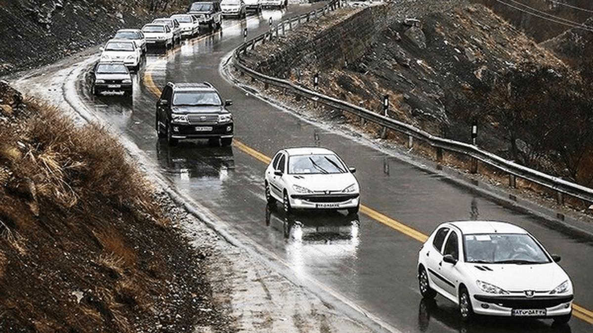 ترافیک و بارش در جاده‌ها