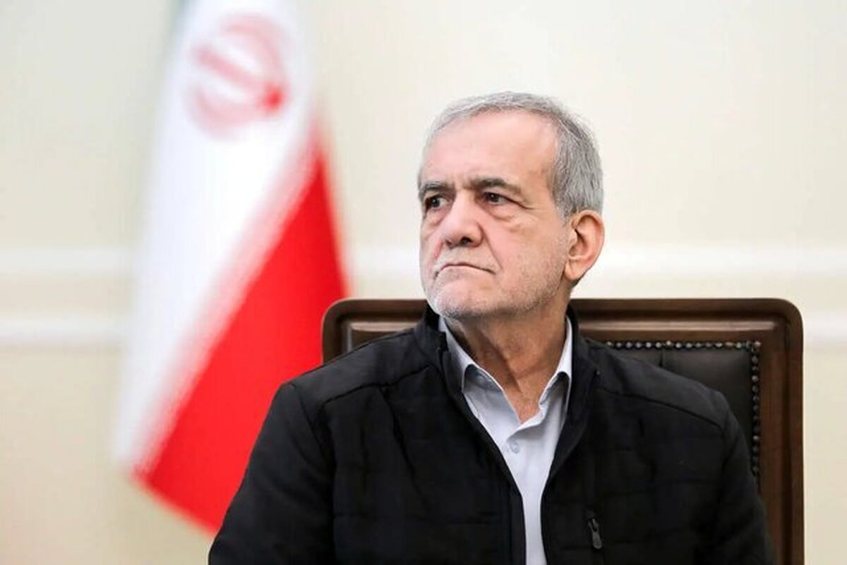 آقای رئیس جمهور! تسلیم جوسازی‌ها نشوید/ طرف مردم بایستید