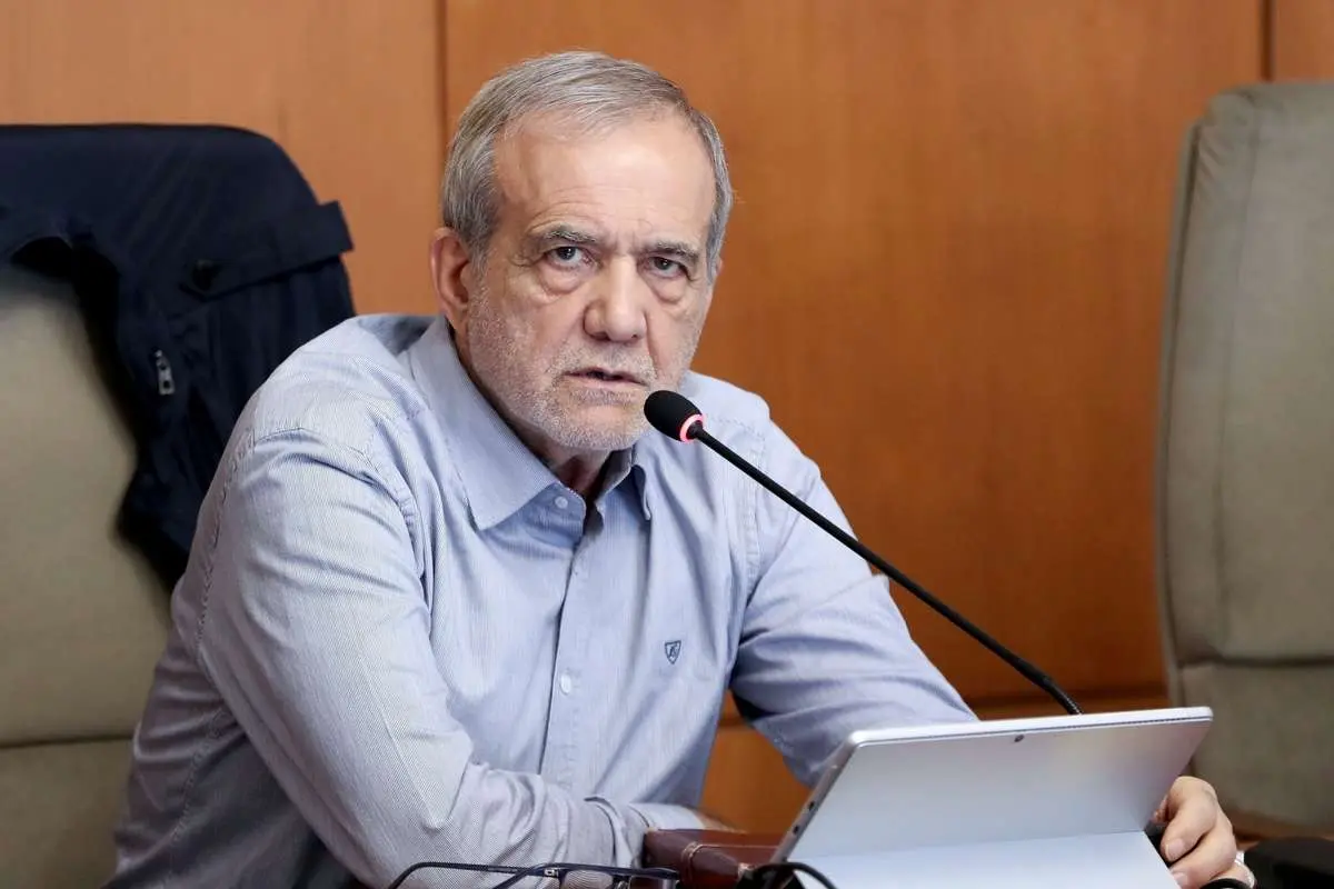 توضیح پزشکیان در مورد حاشیه‌های انتصاب سقاب اصفهانی