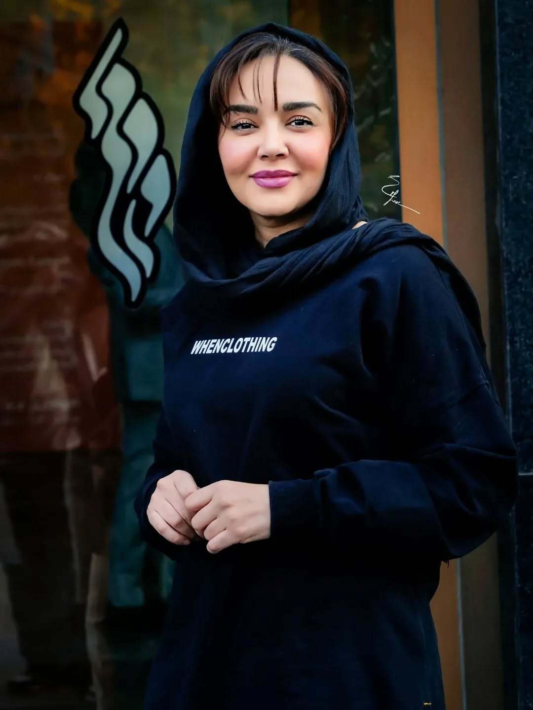 تیپ شیرین نون‌خ در تالار وحدت جلب توجه کرد