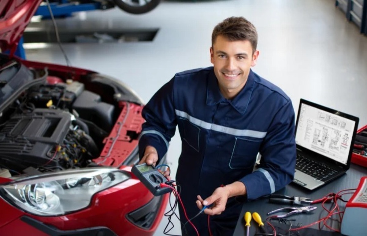 هزینه کارشناسی خودرو با کیست؟