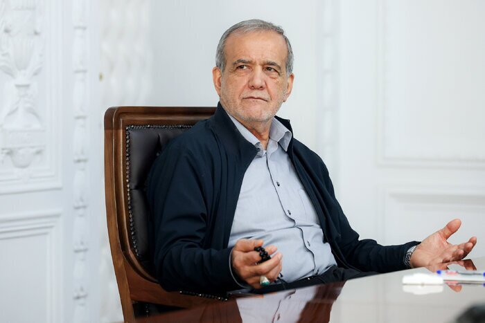 پزشکیان: جلوگیری از افزایش پرداختی مردم در درمان، خط قرمز ماست