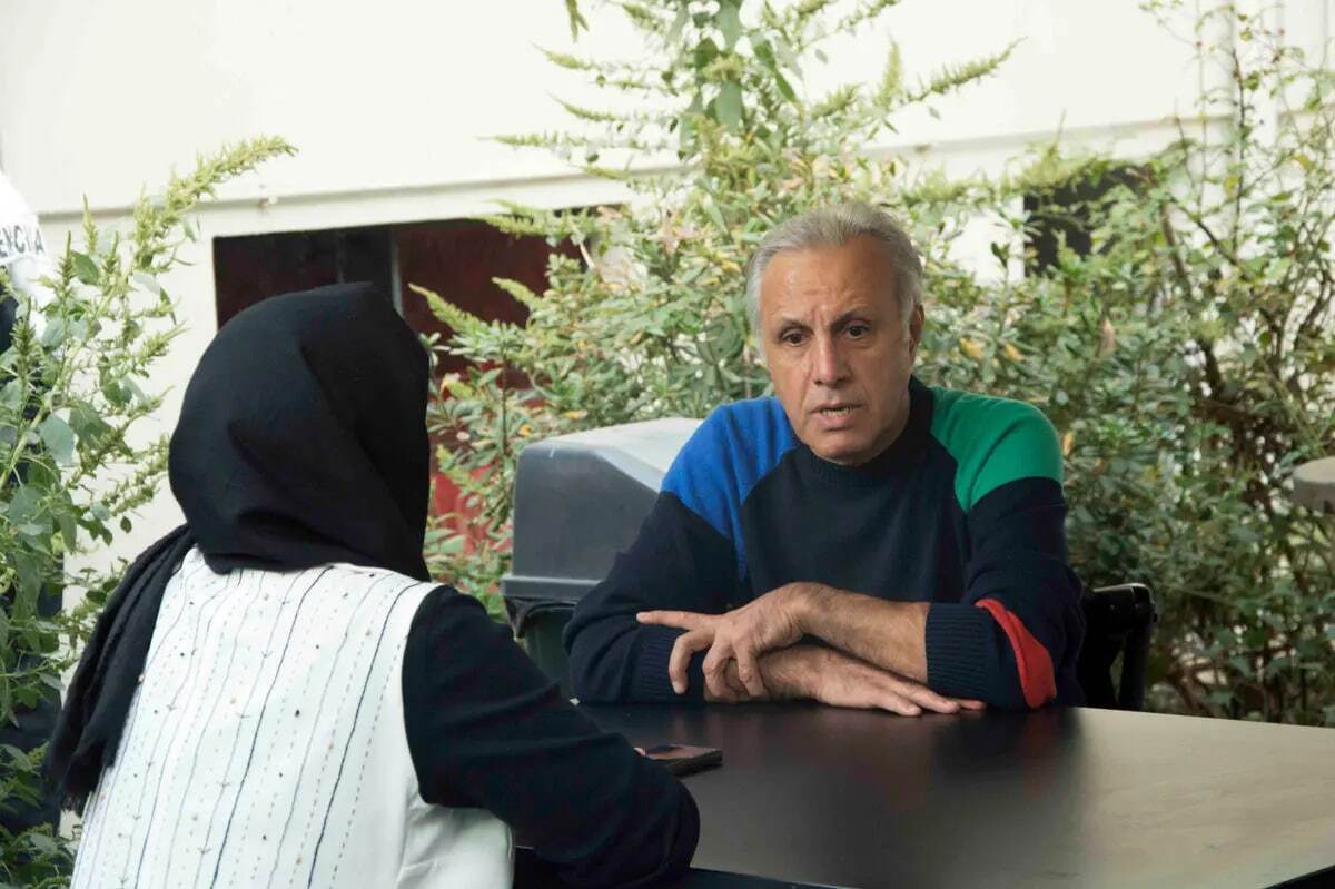 علی فروتن: تلویزیون برای فیلم رایگان خود تبلیغ می‌کند تا شاید دیده شود!