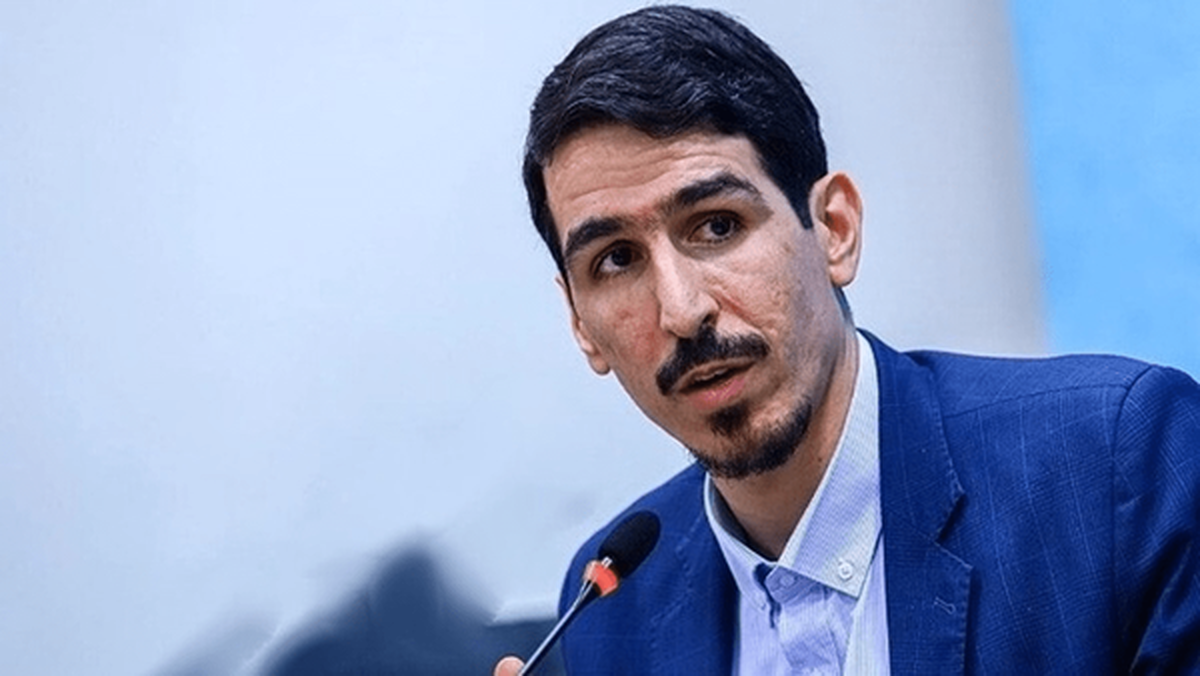 شریعتی: برای جلوگیری از قاچاق نمی‌توان قیمت بنزین را ۳۰ هزار تومان کرد