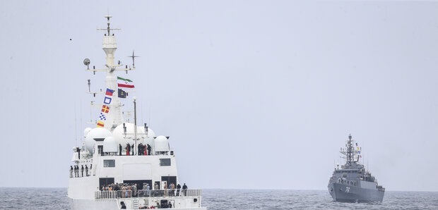 دریادار بمانی: امنیت کامل در دریاها برقرار است