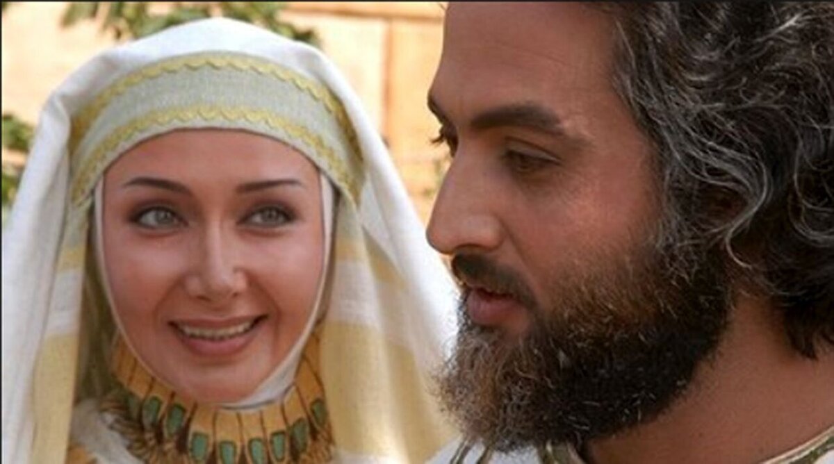 تصویری از حضور مصطفی زمانی در خانه پیشکسوت استقلال