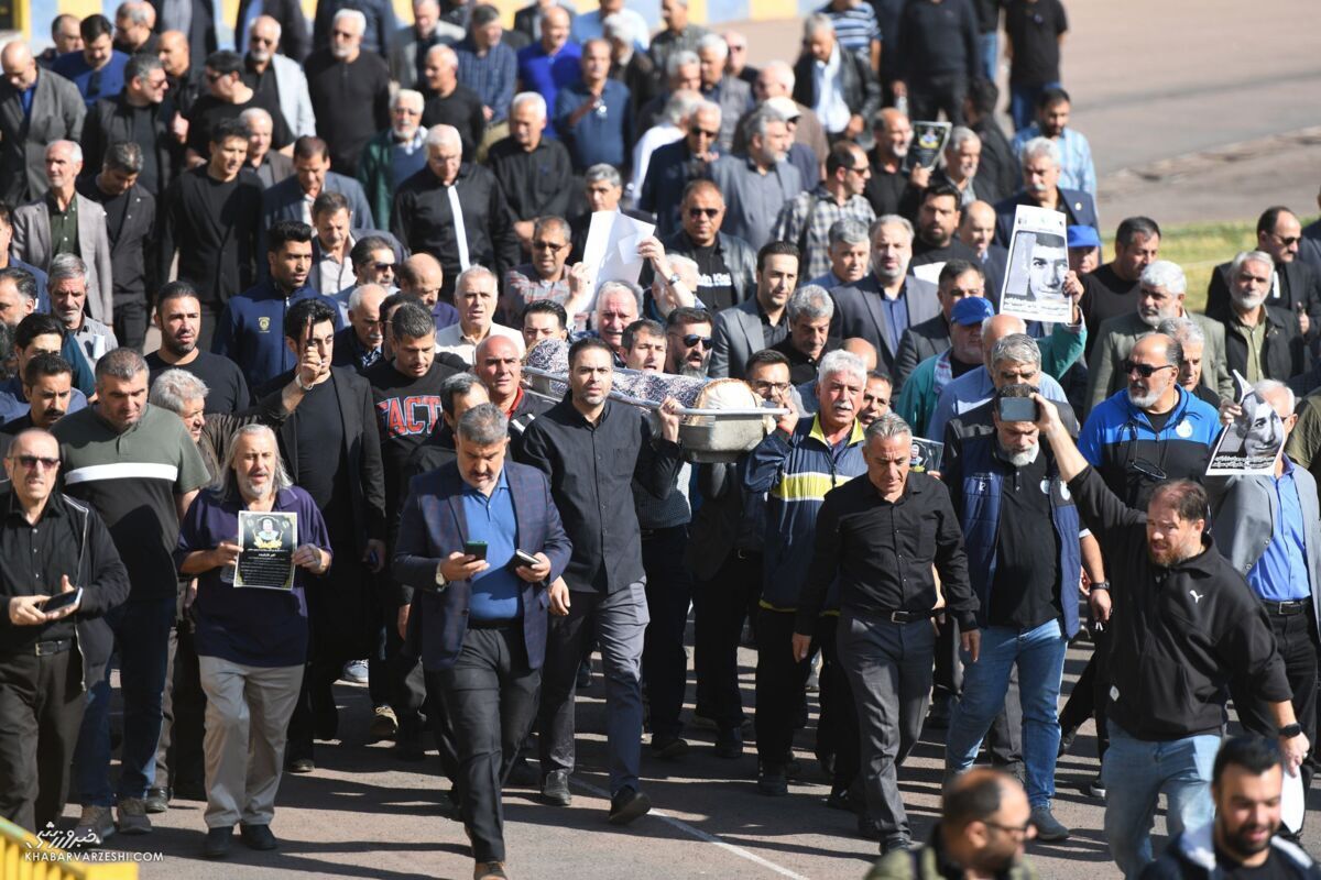 اسطوره استقلال برای آخرین بار دور افتخار زد